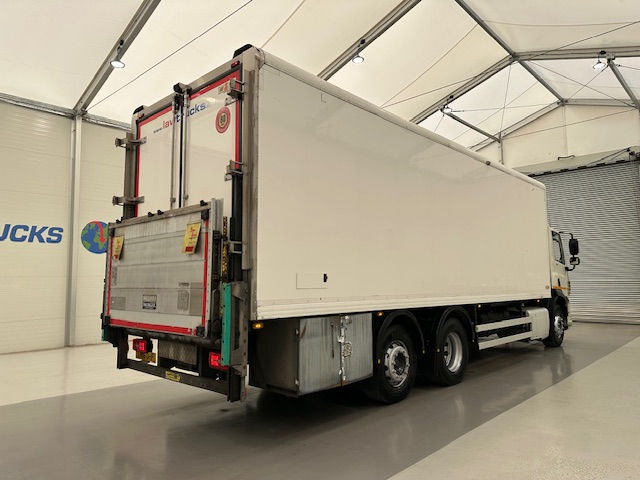 DAF CF 290 6×2 Rear Steer Fridge Box