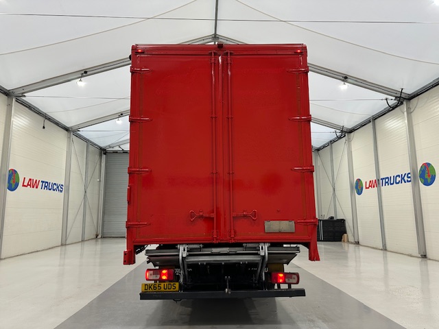 DAF CF 290 6×2 Rear Lift Sleeper Cab Curtainsider