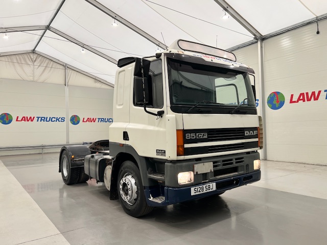 DAF CF85 380 4×2 Sleeper Cab Tractor Unit Manual