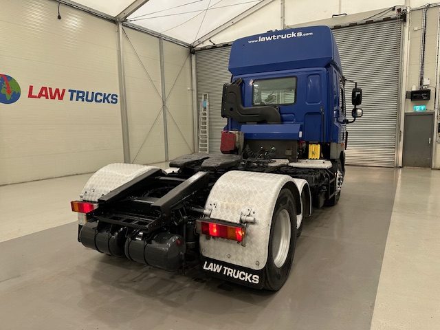 DAF CF85 410 6×2 Midlift Tractor Unit