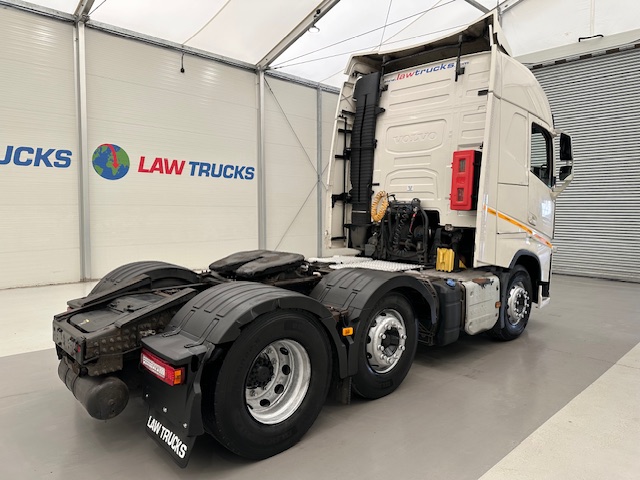 Volvo FH 460 6×2 Midlift Tractor Unit