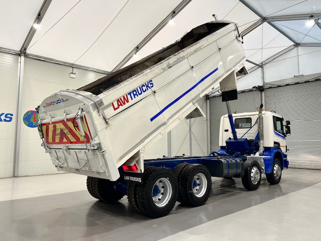 Scania P410 8×4 Rest Cab Tipper Manual