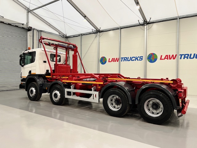 Scania P370 8×4 Rest Cab Hookloader Manual