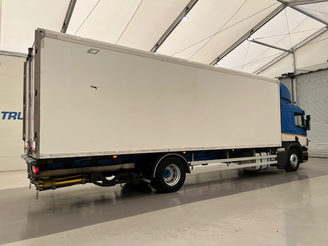 Scania P250 4×2 Sleeper Cab Fridge Box
