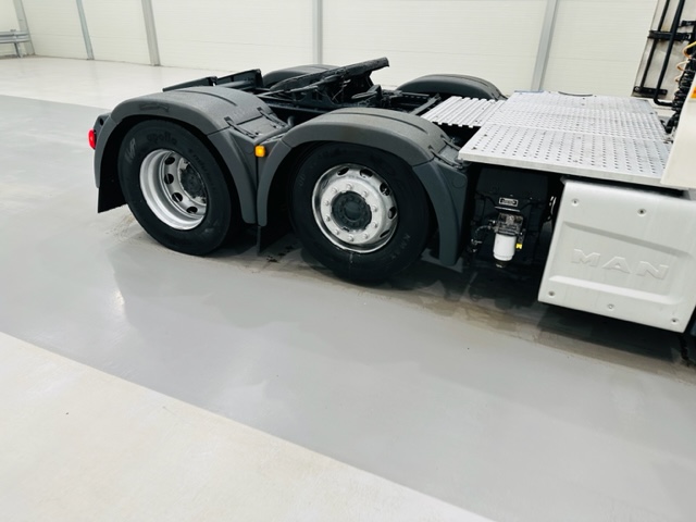MAN TGX 26.440 6×2 Midlift Tractor Unit