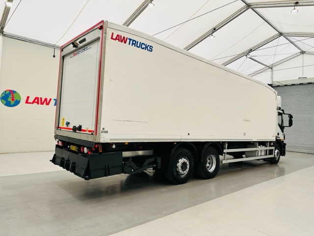 Iveco Stralis 310 AT 6×2 Fridge Box Van