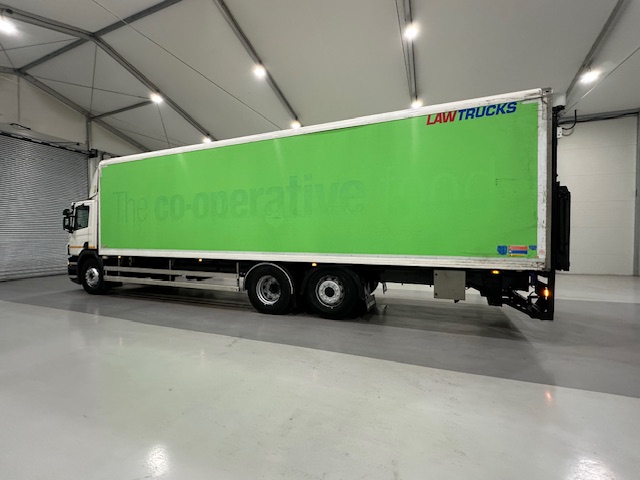 Scania P280 6×2 Rear Lift Day Cab Fridge Box