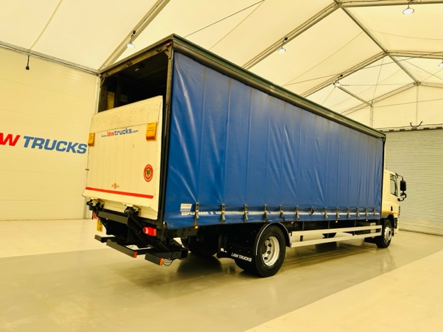 DAF CF65 250 Sleeper Cab Curtainsider