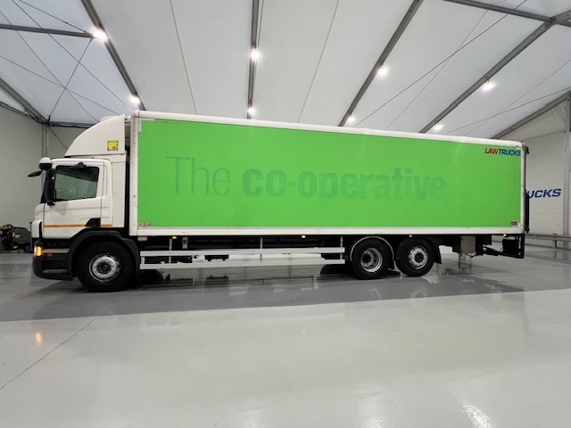 Scania P280 6×2 Rear Lift Day Cab Fridge