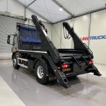 DAF LF 220 Day Cab Skip Loader - thumbnail