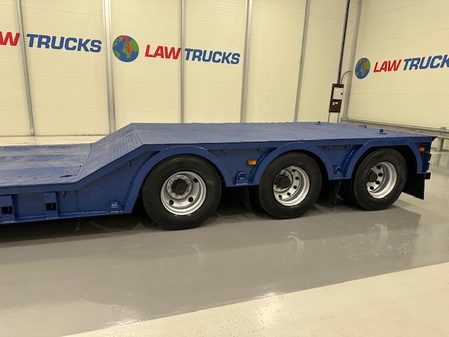 King GTL 48 60 Tri Axle Machinery Carrier Lowloader