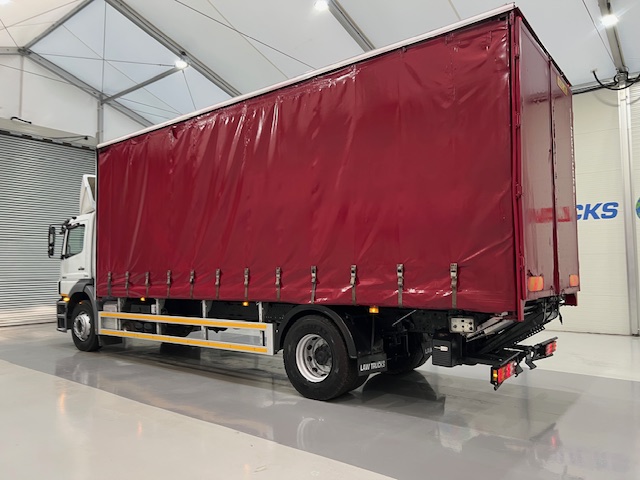 Mercedes Axor 1824 Day Cab Curtainsider