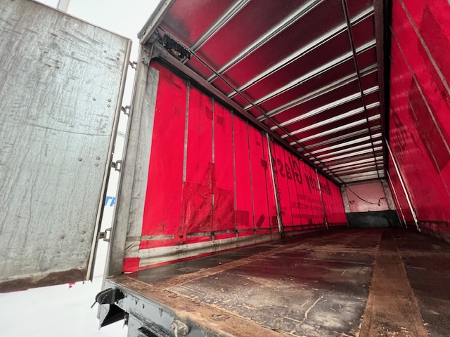 Montracon Tri Axle 4.2m Curtainsider Trailer Moffat Brackets