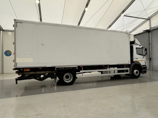 Mercedes Axor 1824 Day Cab Fridge Box