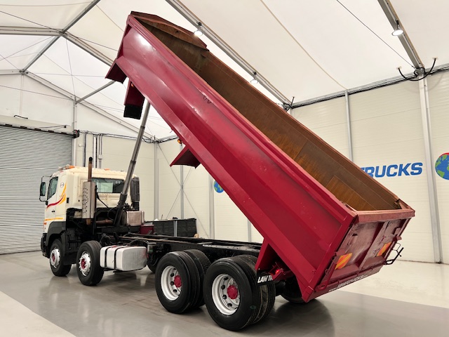 Hino 3241 700 8×4 Sleeper Cab Steel Tipper