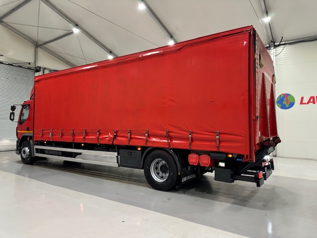 DAF LF 250 Sleeper Cab Curtainsider