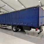 Mercedes 1824 4×2 Day Cab Curtainsider - thumbnail