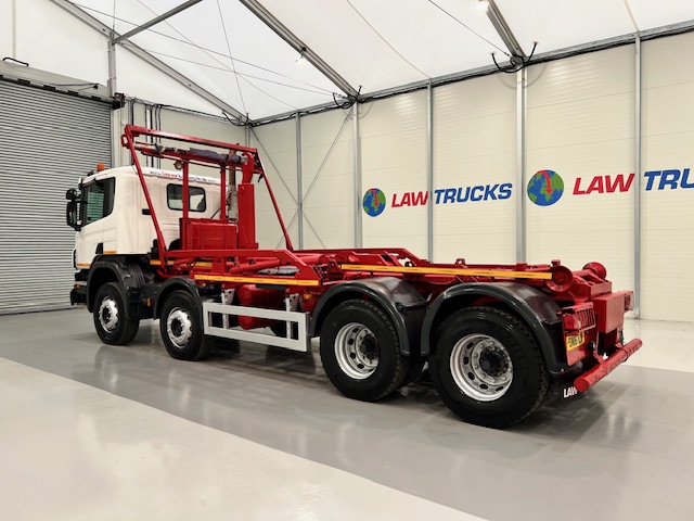 Scania P370 8×4 Rest Cab Hookloader Manual