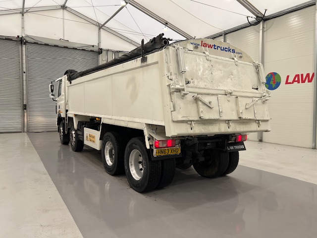 DAF CF85 360 8×4 Sleeper Cab Tipper Manual