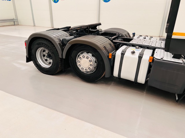 Scania R450 6×2 Midlift Topline Tractor Unit