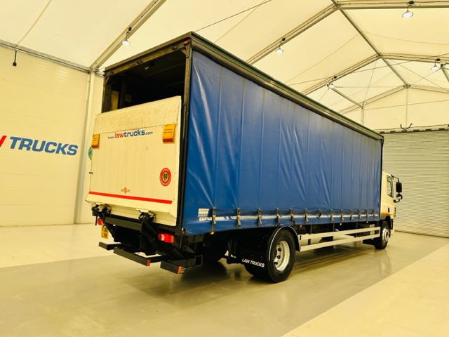 DAF CF65 250 Sleeper Cab Curtainsider