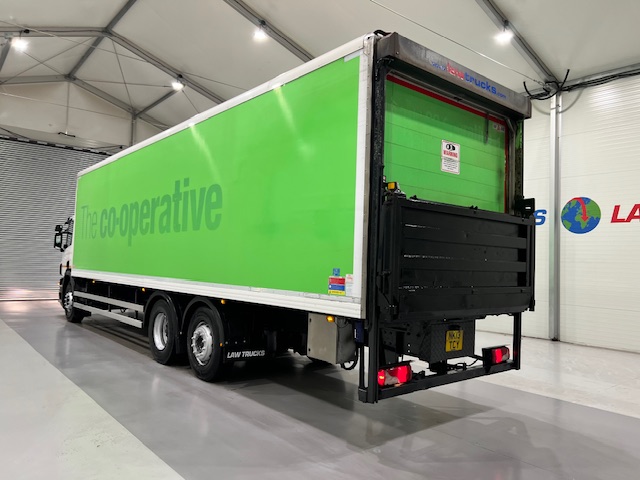 Scania P280 6×2 Rear Lift Day Cab Fridge Box Manual