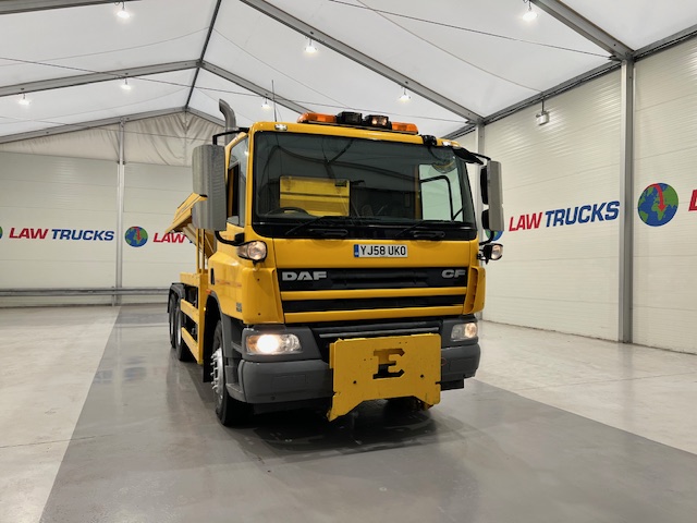 DAF CF75 310 6×4 Day Cab Gritter