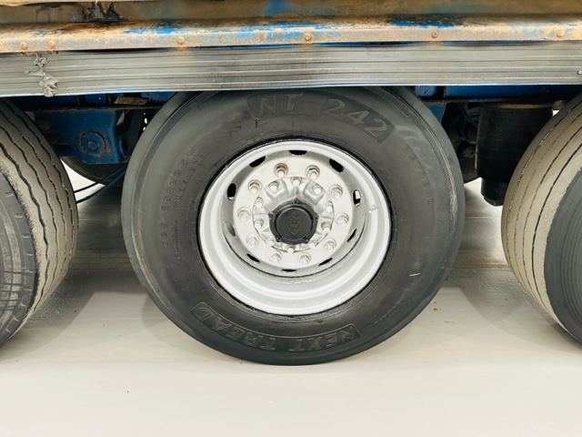 SDC Tri Axle Curtainsider Trailer