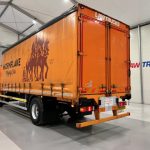 DAF CF65 220 Sleeper Cab Curtainsider - thumbnail