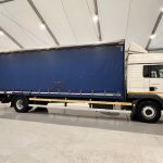 MAN TGM 18.250 4×2 Sleeper Cab Curtainsider - thumbnail