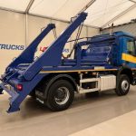 Mercedes Arocs 1824 Day Cab Skip Loader - thumbnail