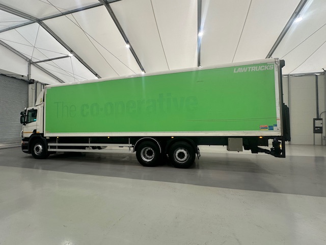 Scania P280 6×2 Rear Lift Day Cab Fridge Box