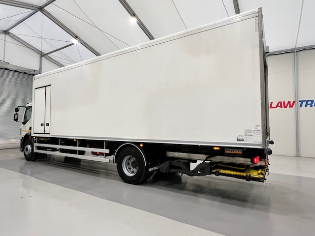 DAF LF 230 4×2 Day Cab Fridge Box