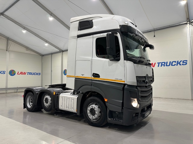 Mercedes Actros 2545 6×2 Midlift Tractor Unit