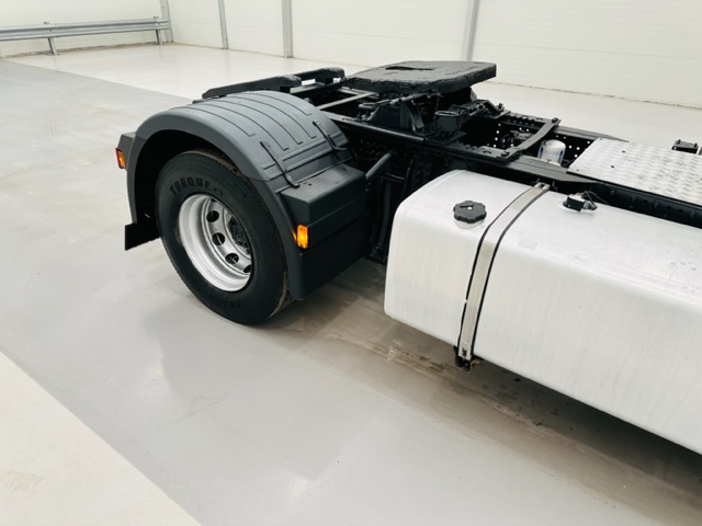 Iveco Stralis 450 4×2 Tractor Unit