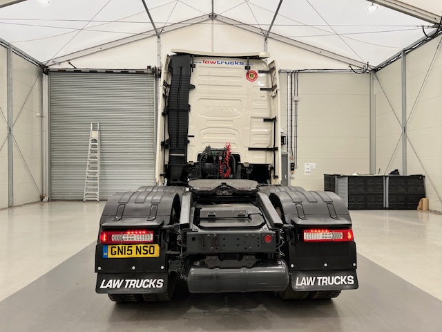 Volvo FH 500 6×2 Midlift Tractor Unit