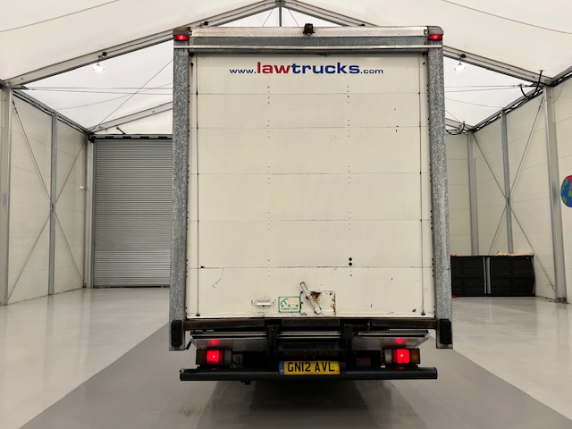 Isuzu N75.190 Day Cab Box Van