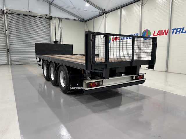 Montracon Tri Axle Flatbed Drawbar Trailer