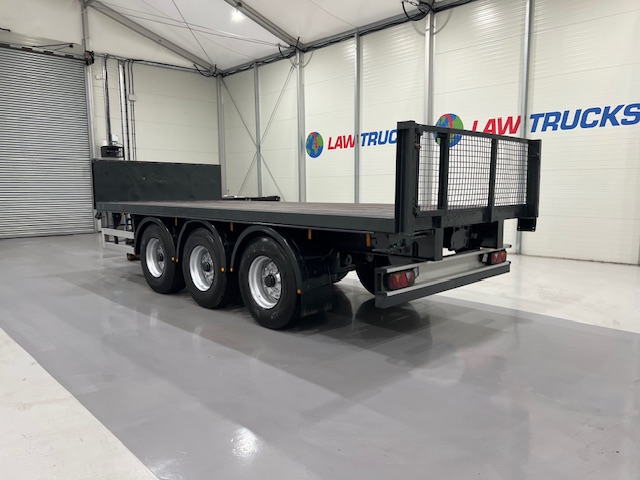 Montracon Tri Axle Flatbed Drawbar Trailer
