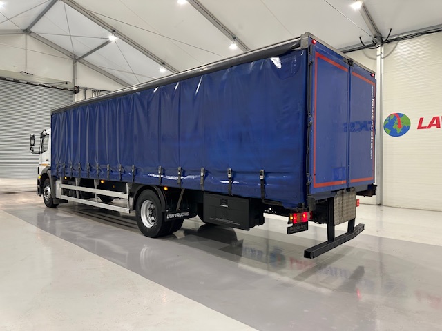 Mercedes 1824 4×2 Day Cab Curtainsider