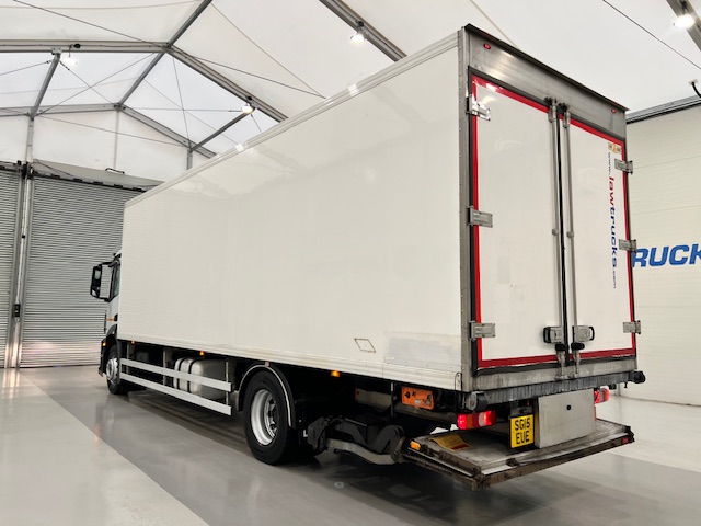 Mercedes Antos 1827 Day Cab Fridge Box