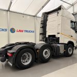 Volvo FH 460 Euro 5 6×2 Tractor Unit Safari Edition - thumbnail