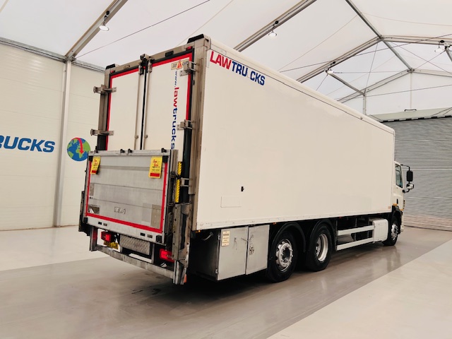 DAF CF 290 6×2 Rear Steer Fridge Box