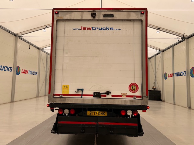 Iveco Stralis 310 AT 6×2 Box Van