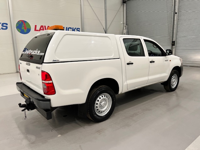 Toyota Hilux 2.5 D-4D 4×4 Double Cab Pick Up