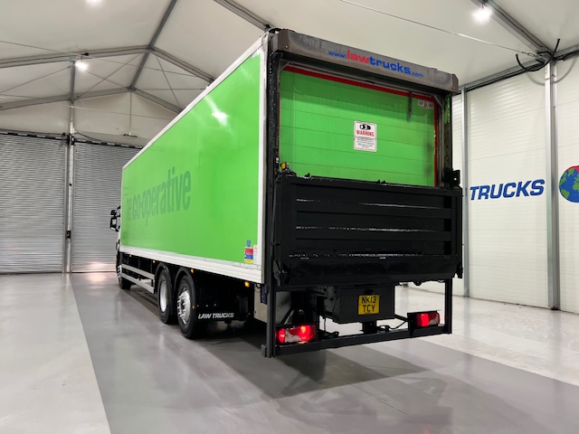 Scania P280 6×2 Rear Lift Day Cab Fridge Box Manual