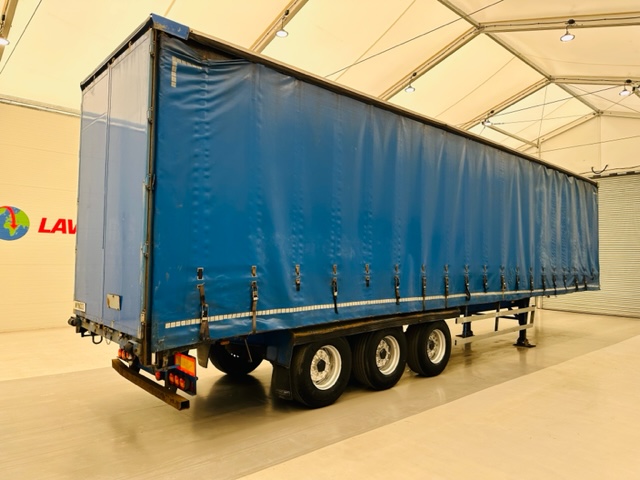 SDC Tri Axle Curtainsider Trailer