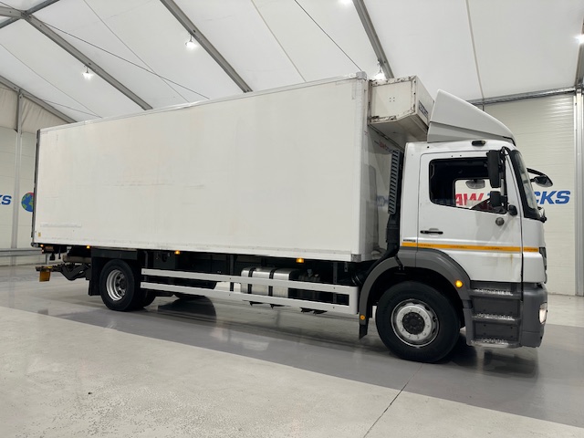 Mercedes Axor 1824 Day Cab Fridge Box