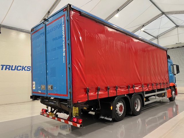 Mercedes Actros 2530 6×2 Sleeper Cab Curtainsider