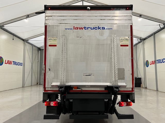 Mercedes Actros 1824 Day Cab Curtainsider